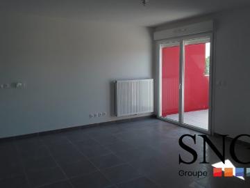 T3 AVEC TERRASSE ET 2 PARKINGS