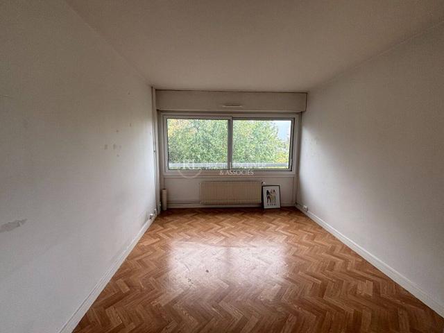T3 AVENUE GENERAL FRERE 69008 LYON