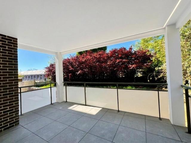 T3 balcon, parking