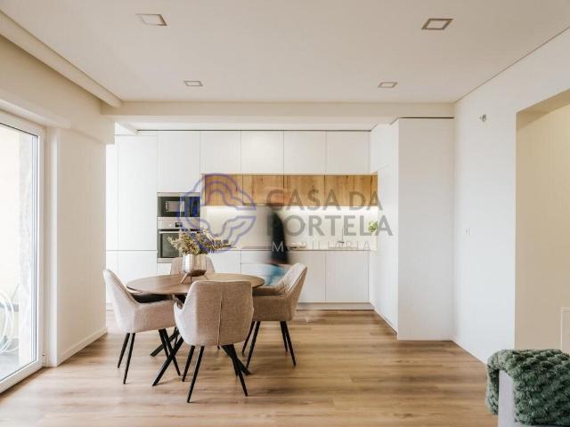T3 Benfica | Open Space 35m² | Suíte 28m² | Vista Desafogada. 100m² Benfica