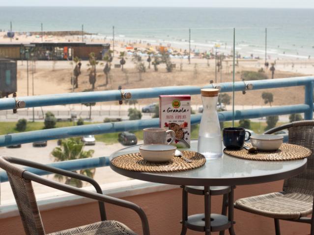 T3 big balcony by the beach in Caparica