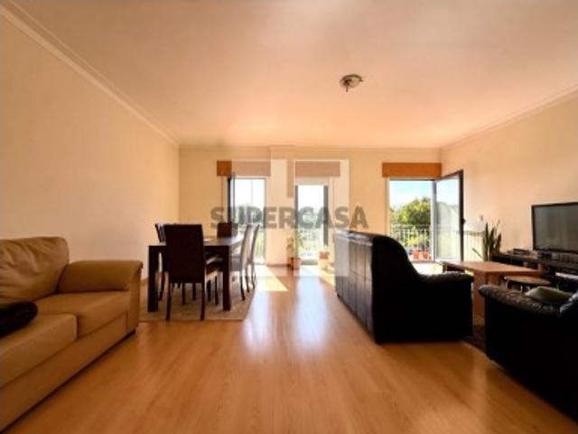 T3 c/ Garagem Qtª da Borloteira
