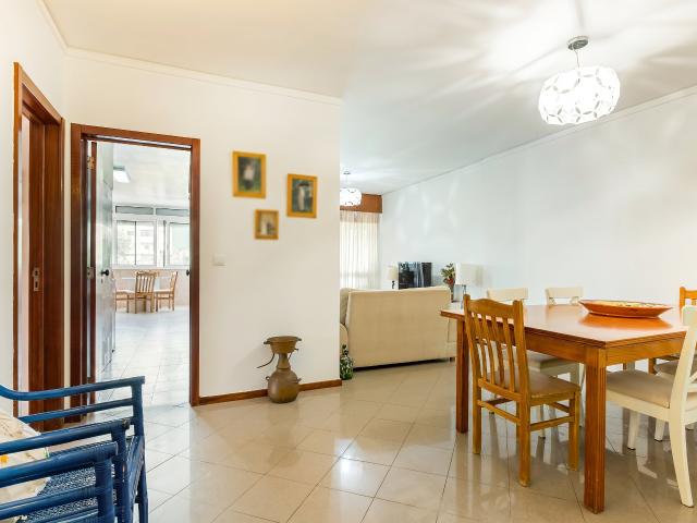 T3 c/ 120 m², Marquise e Arrecadação / Santo António dos Cavaleiros