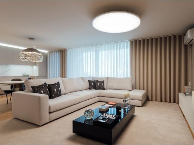 T3 com 11 mt de varanda, nos Jardins d'Arrábida e 2 lugares. 99m² São Pedro Da Afurada