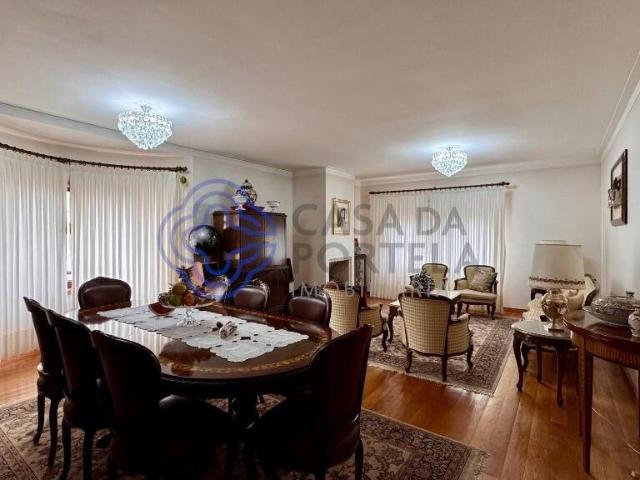 T3 com 160 m² junto ao Metro D. João Ii | Centro de Gaia 141m² Mafamude
