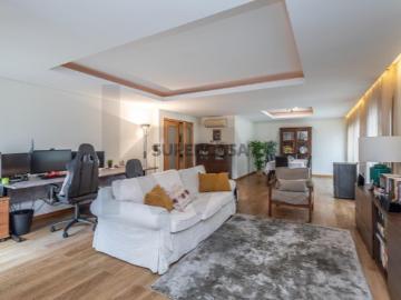 T3 com duas suites e dois lugares de garagem Box | Terraços do Marquês | Zona Premium