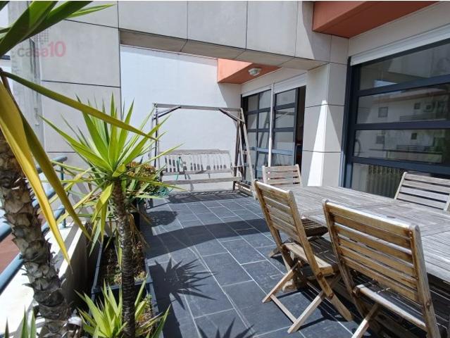 T3, com excelente terraço, para arrendar no Parque das Nações