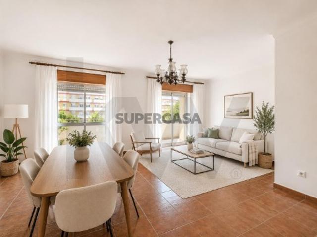 T3 com excelentes áreas | Varandas | Localização central em Santarém