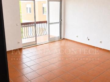 T3 com Suíte, Varanda e Garagem Fechada Zona Nobre de Elvas | Cidade Jardim