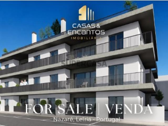 T3 com Piscina Privada no Rooftop e Varandas Amplas | Sítio da Nazaré