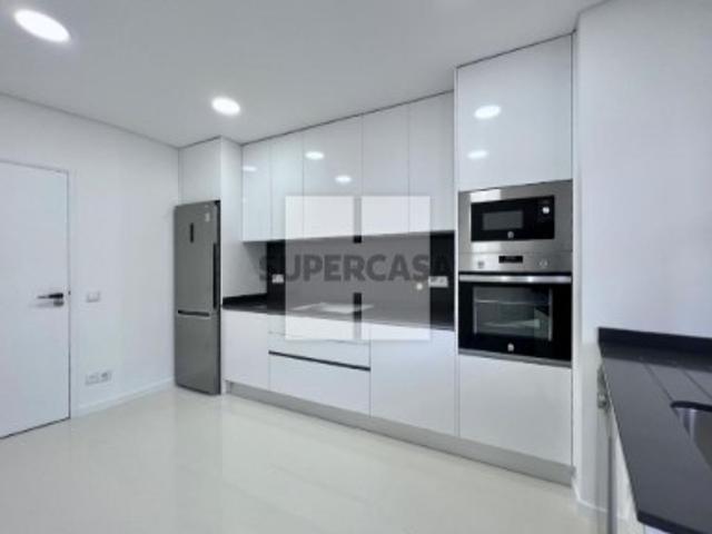 T3 com Terraço e Varandas NOVO