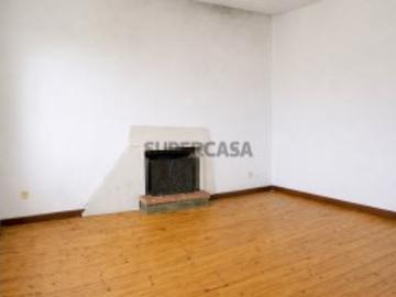 Apartamento T3 com Terraço e Garagem no Centro de Águeda