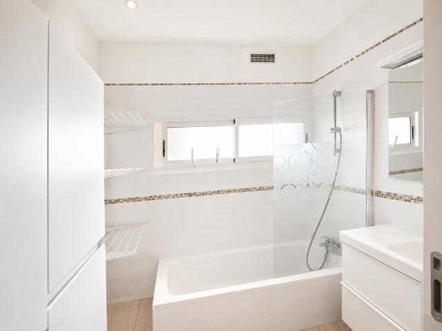 T3 CLIMATISÉ PROXIMITE PLACE WILSON TOUTES CHARGES COMPRISES