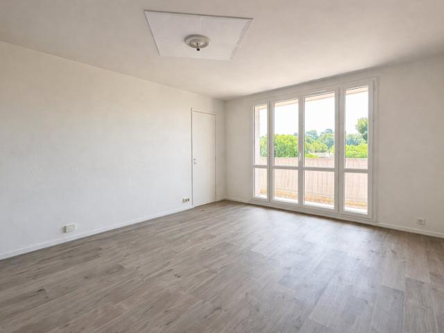 T3 de 57 m2 avec balcon de 12 m2 sans vis à vis 13013 Marseille