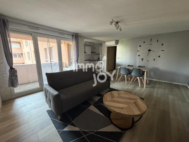 T3 de 66,50m2 rénové meublé avec P en sous sol, clim et balcon