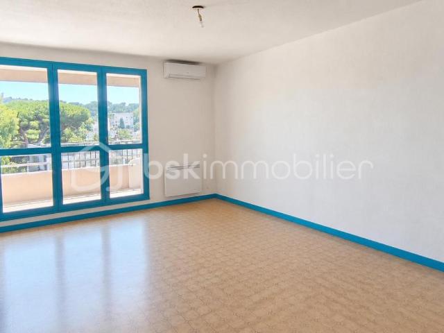 T3 de 66m² lumineux avec terrasse, aperçu mer et parking – Quartier Balaguier