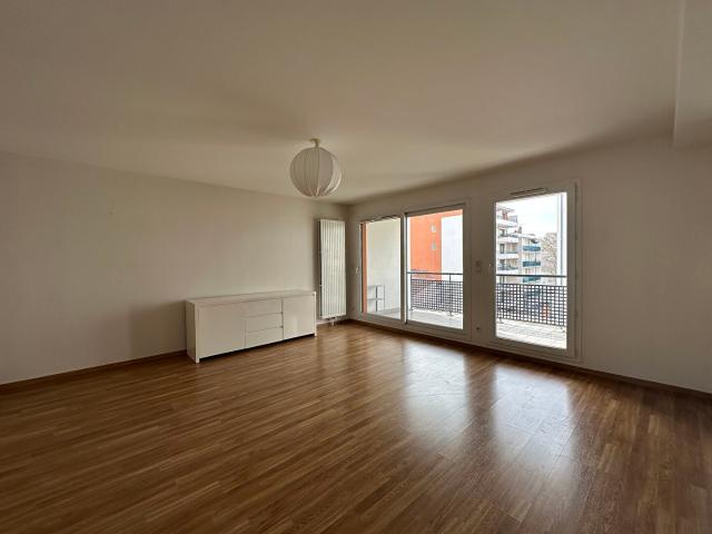 T3 de 68 m2 avec terrasse / Résidence Maupassant / Proche centre ville