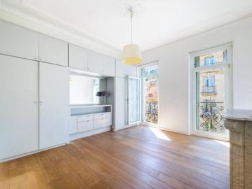 T3 de 69 m² – Dernier étage – Fort cachet à révéler – Marseille 6e Notre Dame / Vauban