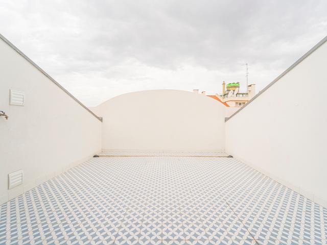 T3 de charme a estrear na Rua Bernardo Lima equipado terraço 17m2 e varandas