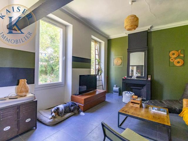 T3 de charme avec jardin privatif, vue panoramique et beaux volumes