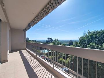 T3 de standing avec terrasse et vue panoramique sur les Alpes Résidence Standing Piscine et Tennis