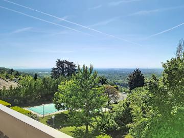 T3 de standing avec terrasse et vue panoramique sur les Alpes Résidence Standing Piscine et Tennis, Rillieux la pape 69300