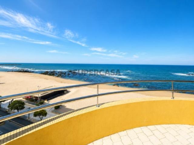 T3 Duplex c/ Terraço em 1ª Linha de Mar na Póvoa de Varzim