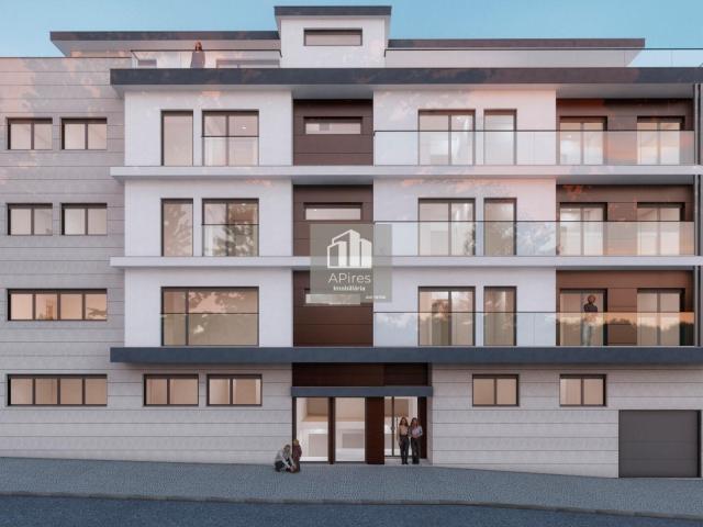 T3 Duplex, com parqueamento, terraço, churrasqueira e Piscina privativa