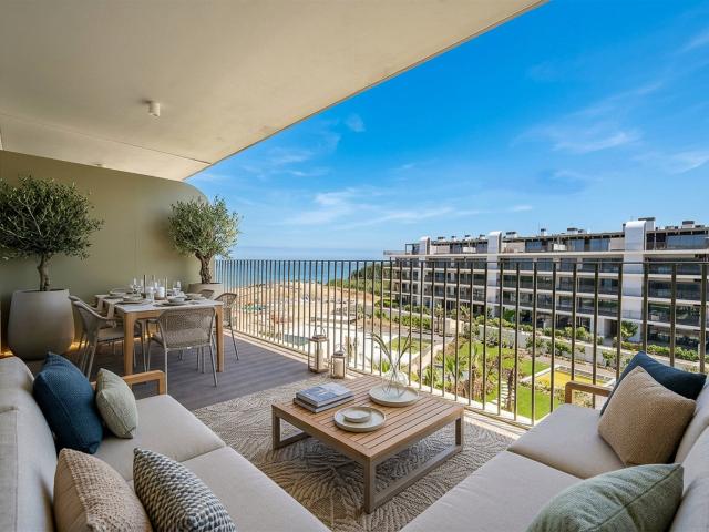 T3 Duplex Com Rooftop, Jacuzzi E Vista Panorâmica Sobre O Ri. 0m² Alcochete
