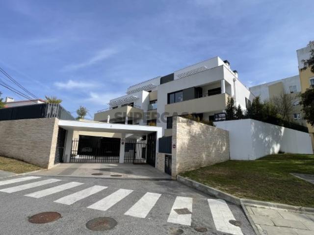 T3 Duplex com 2 logradouros privados
