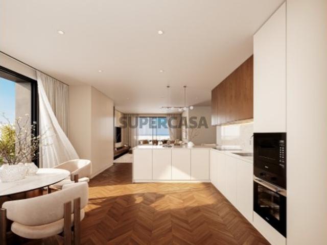 T3 Duplex com 2 lugares de garagem em Leça da Palmeira
