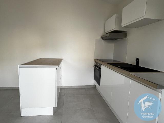 T3 DUPLEX AVEC TERRASSE ET STATIONNEMENT VINDRY SUR TURDINE