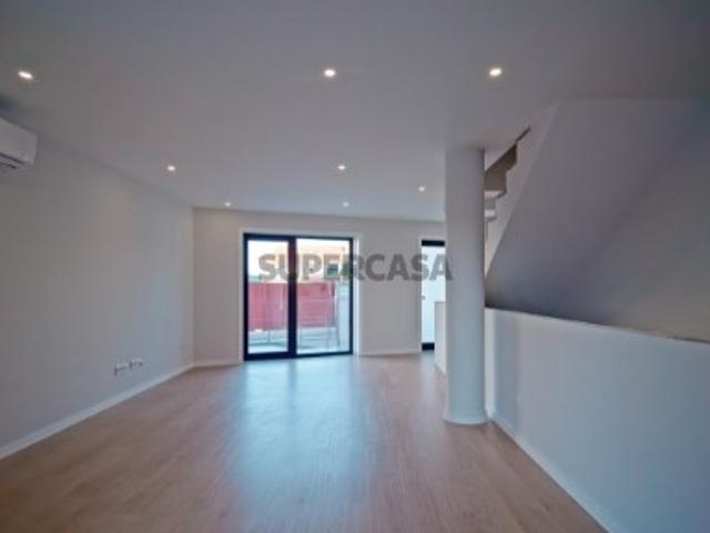 T3 Duplex Novo em Póvoa de Varzim