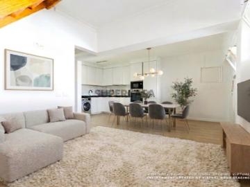 T3 Duplex Totalmente Remodelado em Cascais | Pronto a Habitar