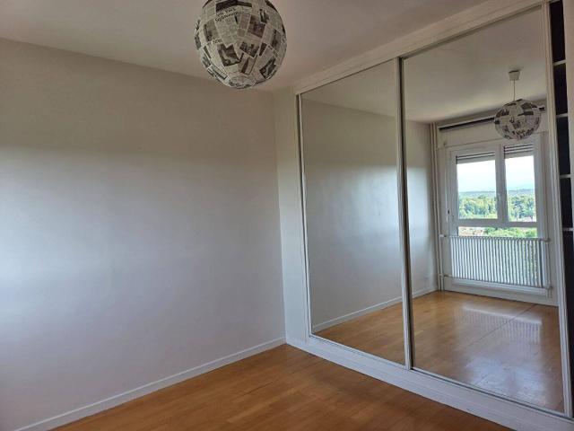 T3 ECULLY 3 pièces 78 m²