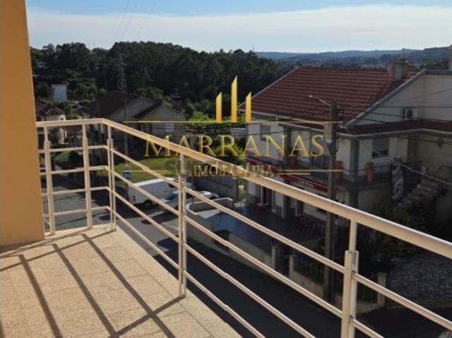 T3 Em Vilela, Paredes Excelentes Áreas, Garagem Box e Sótão Exclusivo