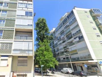 Apartamento T3 Totalmente Remodelado em Benfica Lisboa