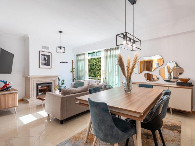 T3 em excelente estado com box de 41 m² e lareira | Vialonga