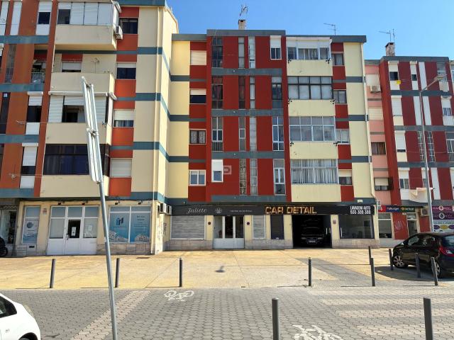 T3 em Frente ao Terminal do Barreiro – Ligação Rápida a Lisboa