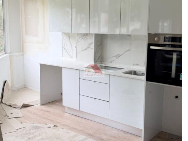 T3 EM REMODELAÇÃO NA AMADORA | UMA CASA PENSADA PARA VIVER COM CONFORTO, ESPAÇO E PRATICIDADE