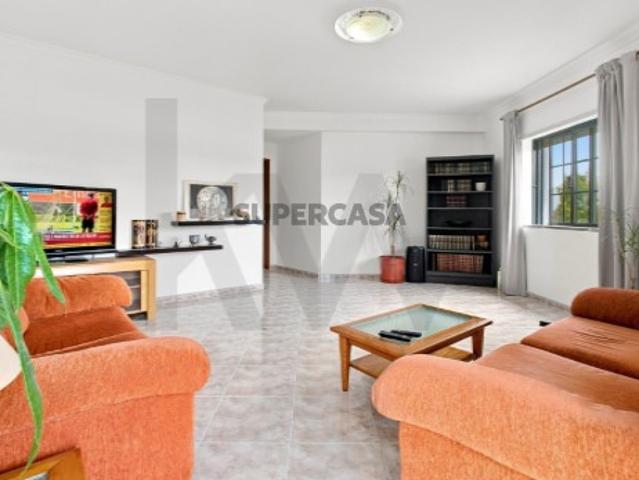T3 em São Brás Alportel com 123 m2 área útil + 13 m2 área bruta dependente