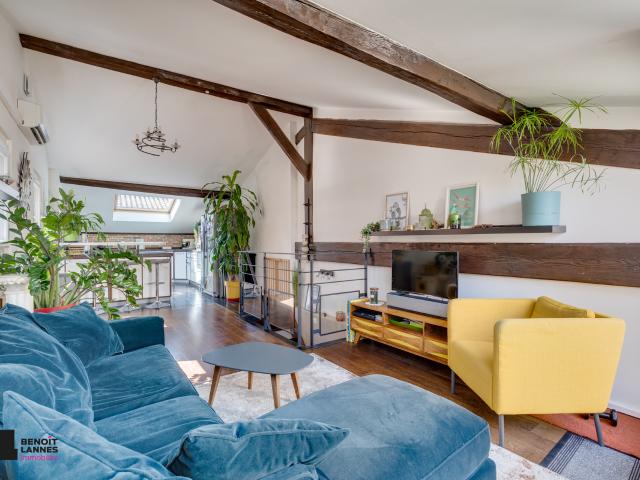 T3 en duplex au dernier étage avec terrasse
