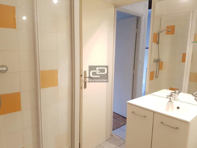 T3 en duplex avec garage centre couzon