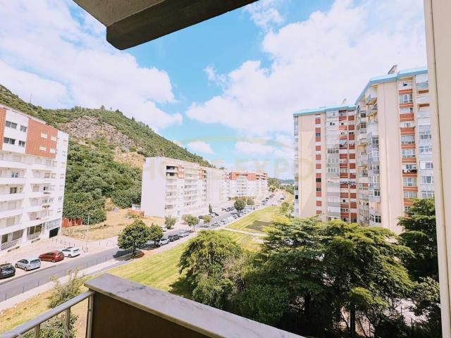 T3 Espaçoso com Vista Panorâmica em Vila Franca de Xira