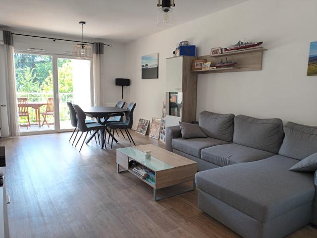 T3 FONTAINES SUR SAONE AVEC BALCON ET GARAGE