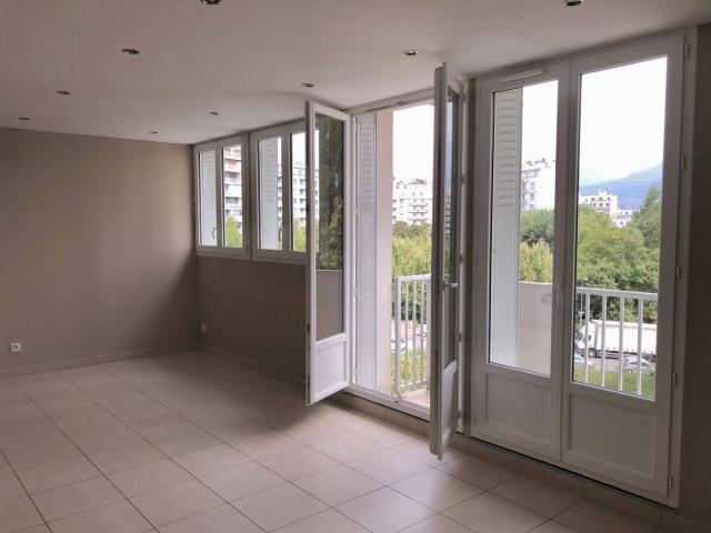 T3 GRENOBLE MANGIN