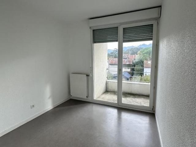 T3 GRENOBLE RUE DU DRAC