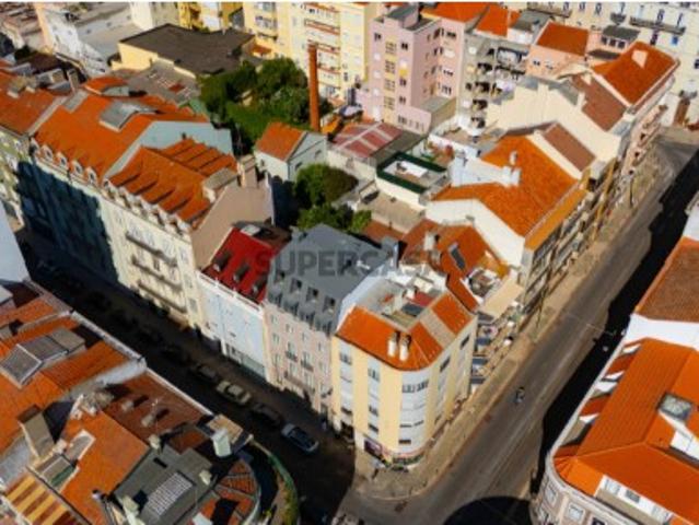 T3 Implex no centro de Lisboa com jardim privativo