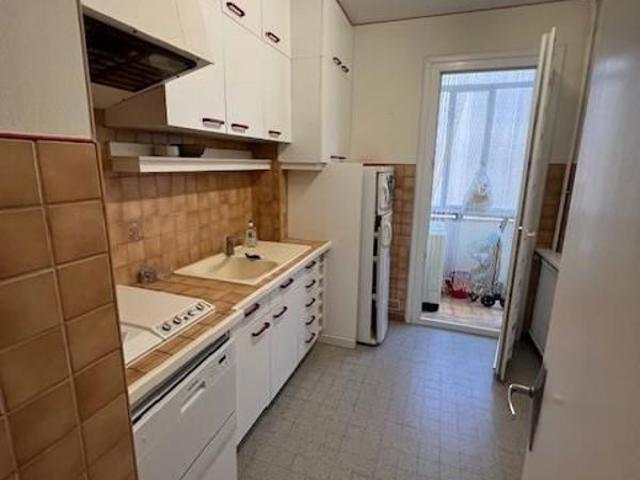 T3, lumineux avec double balcon, garage et sans vis à vis