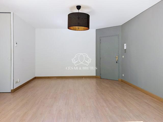 T3 lumineux avec terrasse, piscine collective et cadre de vi. 61m² Tassin la Demi Lune